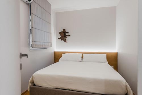Two-Bedroom Apartment image 6