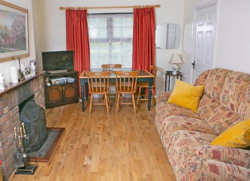 Iekārtas, Garden Holiday Cottage by Trident Holiday Homes in Clogheen