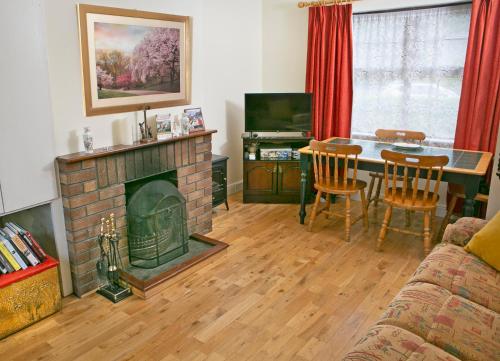 Iekārtas, Garden Holiday Cottage by Trident Holiday Homes in Clogheen