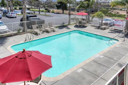 Swimming pool, Motel 6-Watsonville, CA - Monterey Area in Watsonville (CA)