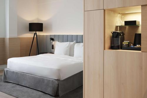 1 queen bed