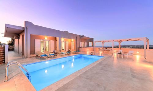  Villa Di Giorgio Heated Pool in Kournás
