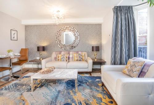 8 Blue Bridge- Elegant and Luxurious 1 Bedroom Apt- Free Parking - image 6