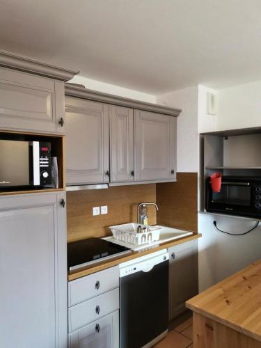 Chalet D'orcieres - 3 Pièces pour 6 Personnes 192777 - image 2