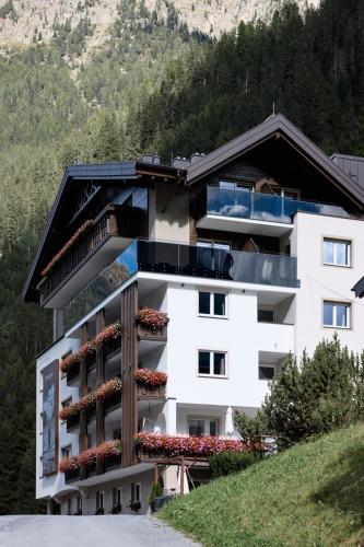 Natur Alpin Hotel Feichtner Hof in Kaunertal