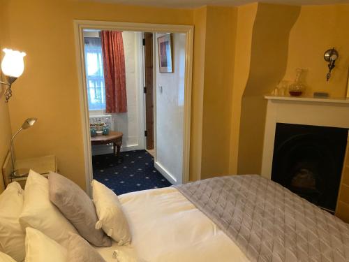 The Jolly Farmer Room Type - Deluxe Double Room with Bath