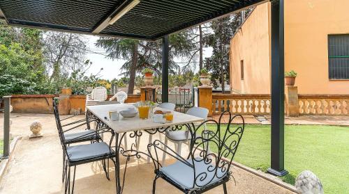 Casa Can Roura in Vilassar de Dalt
