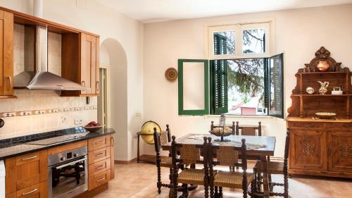 Casa Can Roura in Vilassar de Dalt
