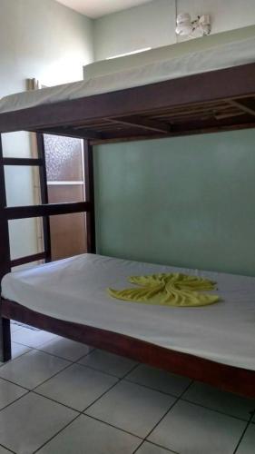 1 twin bed