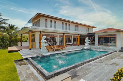 Brand New Luxury 4-bdr Pool Villa Beach Access