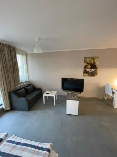 Movie flats Room Type - Studio with Balcony