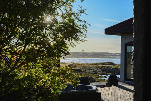 ÁLka - Cozy Room by the Sea With Private Hot Tub 4