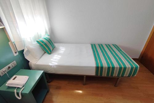 Hostal Bcn Port - main image