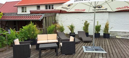 Balkons/terase, B&B Talstation Ferienwohnung für 2 Personen (B&B Talstation Ferienwohnung fur 2 Personen) in Weberstedt