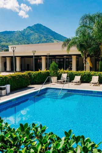 Swimming pool, Plaza Hotel and Suites in San Salvador