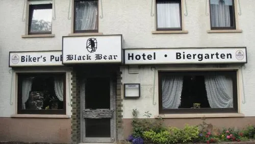 Black Bear Bikers Pub-Hotel in Kempfeld, Deutschland