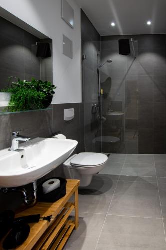 Bathroom, Livin63 Studio Apartments in Hosbach