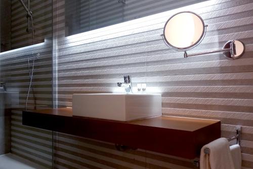 Woohoo Suites Madrid - image 9