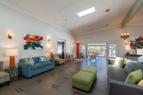 ล็อบบี้, ซานเคลเมนเต อินน์ (San Clemente Inn) in ซานเคลเมนเต (CA)