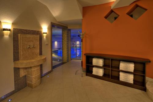 Spa, Hotel Balaton Fonyód (Hotel Balaton Fonyod) in 巴拉頓萊萊