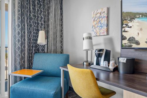 room detail thumbnail 1