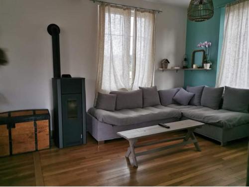 Gite mes pt'tis lits maison chaleureuse 4 chambres in Montroty