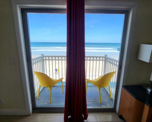 Chateau Mar Beach Resort - image 6