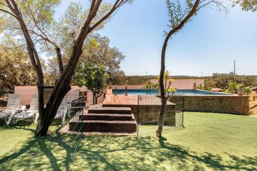 Casa Rural Navalonguilla con piscina in Santa Olalla del Cala