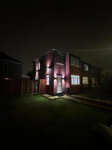 Droylsden Guest House, Manchester (photo 11)