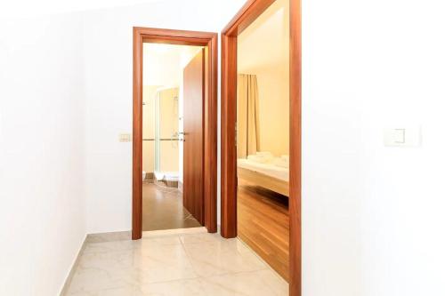 Two-Bedroom Apartment with Terrace and Sea View image 1