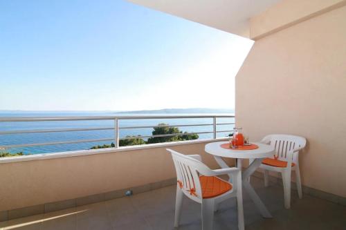 Studio with Terrace and Sea View image 2