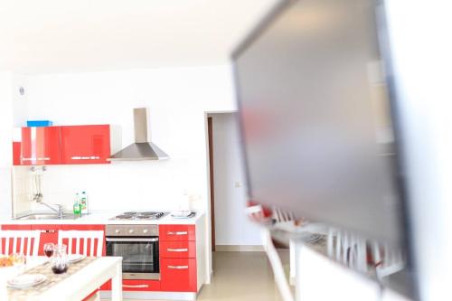 Two-Bedroom Apartment with Terrace and Sea View image 5