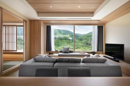 Two-Bedroom Suite with Annupuri View with Tatami Area