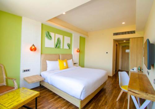 room detail thumbnail 1