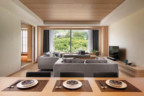 Three-Bedroom Suite with Annupuri View with Tatami Area