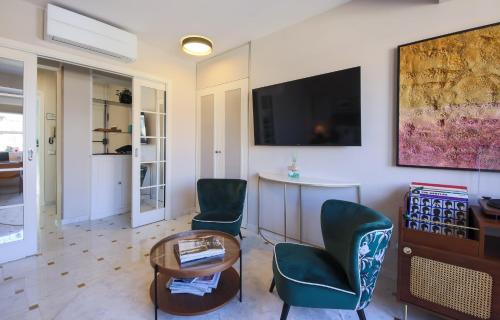 Apartment with Terrace image 7