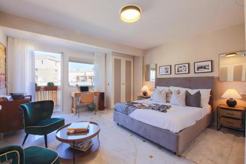 Apartment with Terrace image 5