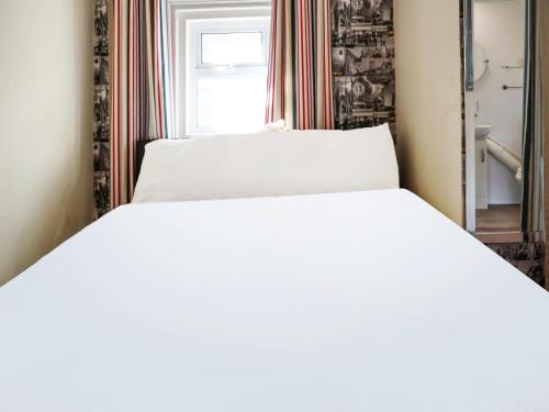 The Shores Hotel, Central Blackpool Room Type - Deluxe Double Room