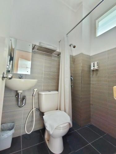 The Sriwijaya Hotel - Halal Hotel Room Type - Standard Twin Room