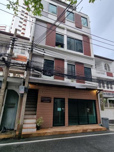 Flourish Apartments กรุงเทพ