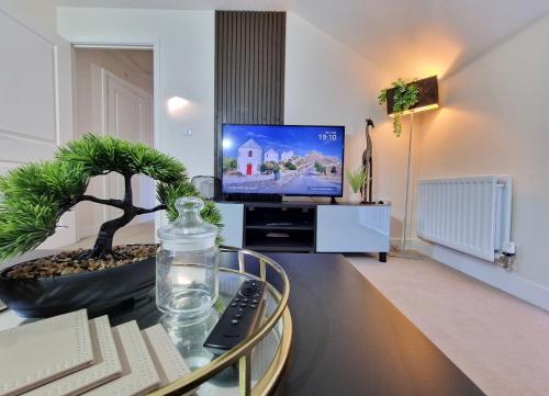 MODERN 2 Bed House, Near MOD, UWE, CITY CENTRE