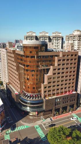 Monarch Plaza Hotel