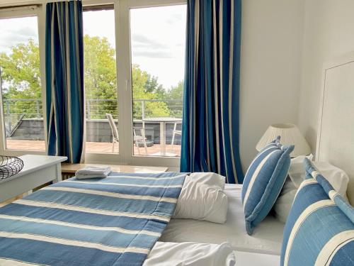 1 double bed