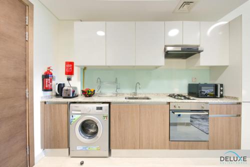 Perfect Studio Getaway Next to the Iconic Creek Harbour, Azizi Aliyah, Al Jaddaf, by Deluxe Holiday Homes, Dubaï (photo 5)