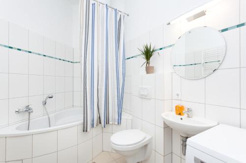 Großes Apartment im Kiez - image 6