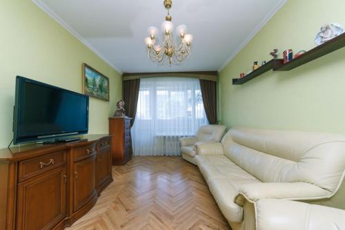 Владимирская 73