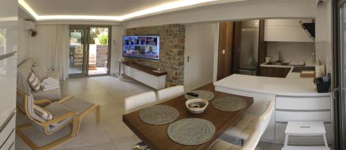 Aparthotel in Stoupa