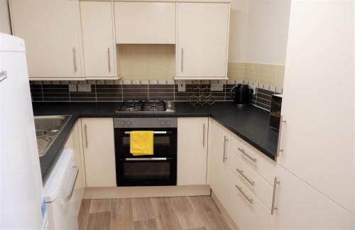 Colchester Sunny Apartment with Pool and EV Car Point in Lexden