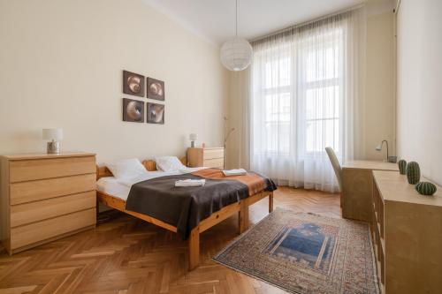Lonyay Grand Central, Budapest