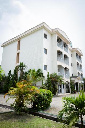 HOTEL HIBISCUS BLVD TRIOMPHAL in Libreville